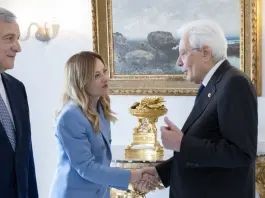 Mattarella riceve Meloni in vista del Consiglio Ue: “Nei confronti dell’Ucraina è opportuno che l’Europa si presenti con una sola voce” / Video