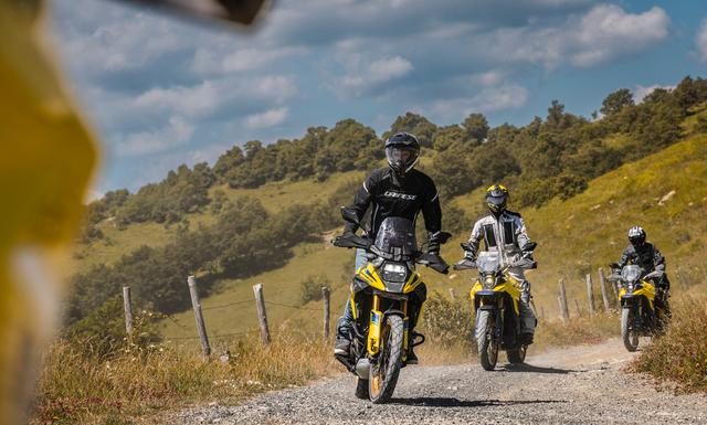 Suzuki V-STROM, tra i grandi passi dell’Appennino e l’emozione della GSX-8R Cup a Imola