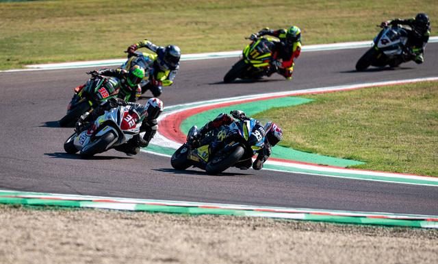 Il Trofeo Suzuki GSX-8R Cup entra nel vivo tra le curve del Mugello