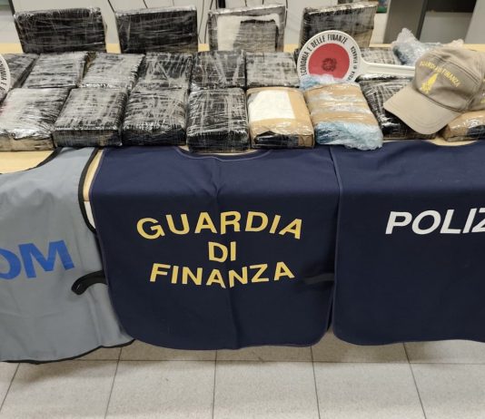 In auto con 23 kg di cocaina, cittadino tedesco arrestato al Porto di Civitavecchia
