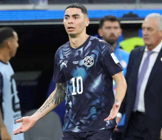 Paraguay, Almiron becomes first to be sent off for covering mouth