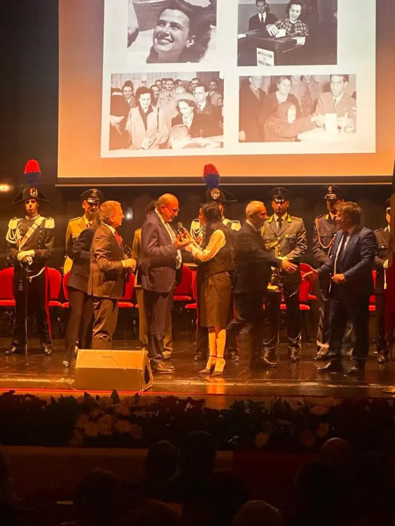 Arisa annuncia un concerto benefico a Potenza, il plauso dell’assessore Latronico