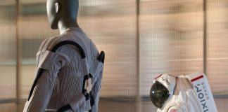 Da Axiom Space e Prada lo strato interno della tuta spaziale di nuova generazione