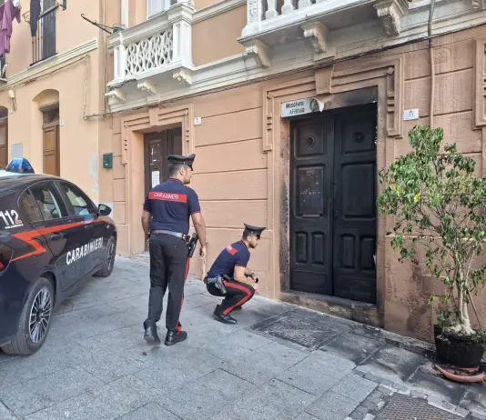 Incendio danneggia l’ingresso della moschea a Cagliari, indagano i Carabinieri