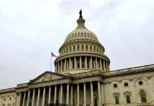 Il Senato Usa approva il maxi-finanziamento da 70 miliardi per ICE e Border Patrol tra tensioni e scontro politico sul “fondo Trump”