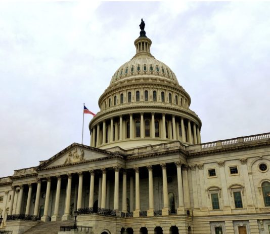 Il Senato Usa approva il maxi-finanziamento da 70 miliardi per ICE e Border Patrol tra tensioni e scontro politico sul “fondo Trump”