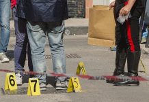 Sparatoria in strada a Napoli, 21enne ucciso sotto casa a Miano