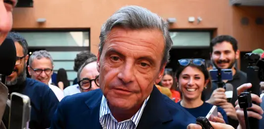 Calenda “Il centro resti fuori dal campo largo”