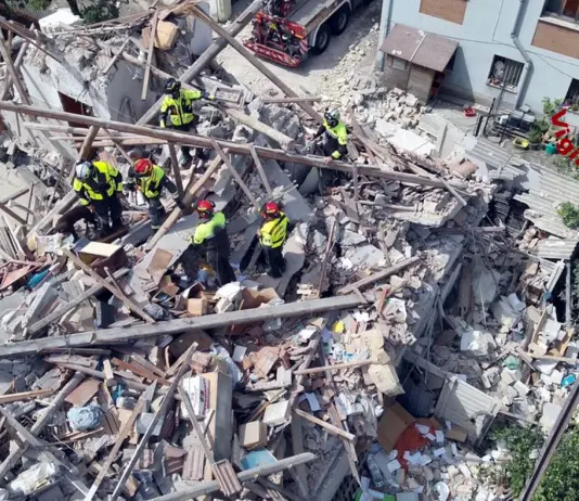 Palazzina crolla nel Fermano dopo un’esplosione, si aggrava il bilancio: sono tre le vittime. Meloni “Profondo cordoglio”