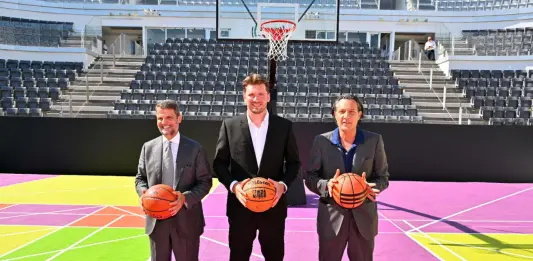 Il Foro Italico si trasforma in arena di basket e Luka Doncic va a canestro
