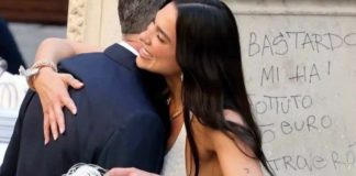 Palermo, rimossa la scritta vandalica comparsa in una foto di Dua Lipa