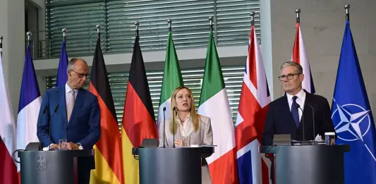 Riunione dei leader E5 a Berlino, Meloni “Su difesa e sicurezza l’Europa si assuma le proprie responsabilità, l’Italia farà la sua parte”