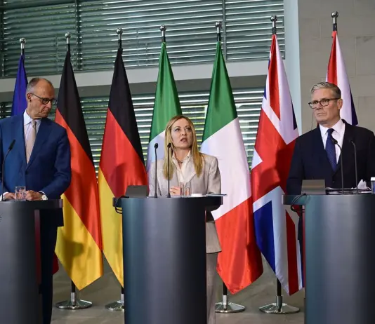 Riunione dei leader E5 a Berlino, Meloni “Su difesa e sicurezza l’Europa si assuma le proprie responsabilità, l’Italia farà la sua parte”