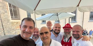 Scherma e inclusione, a Biella il ‘Concertozzo’ di Elio e le Storie Tese