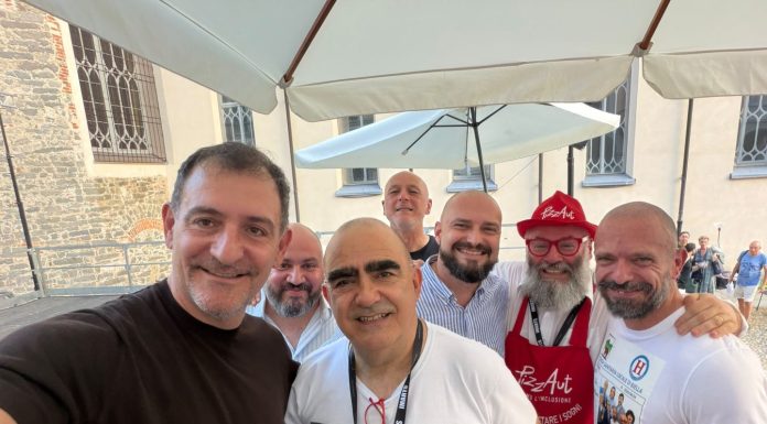 Scherma e inclusione, a Biella il ‘Concertozzo’ di Elio e le Storie Tese