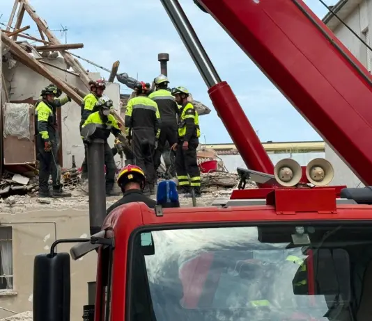 Crollo di Porto Sant’Elpidio, primo intervento per la squadra Usar dell’Emilia-Romagna