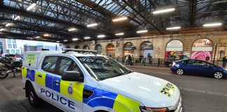 Collisione tra due treni a nord di Londra, un morto e diversi feriti