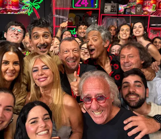 Amadeus ospite di Fiorello a La Pennicanza: “Tornare al Festival? Sanremo non si rifiuta mai”