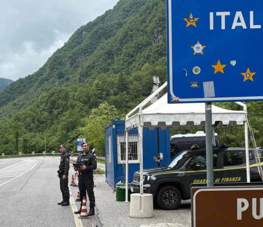 Traffico di migranti sulla rotta balcanica, intercettato e arrestato un passeur in Friuli-Venezia Giulia