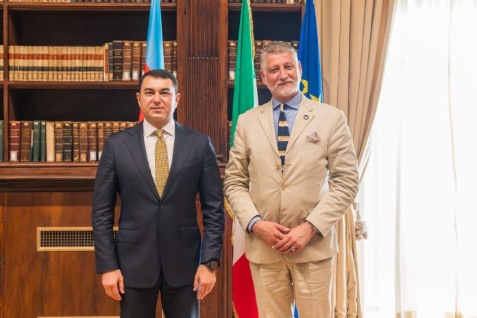 Giuli_Azerbaigian