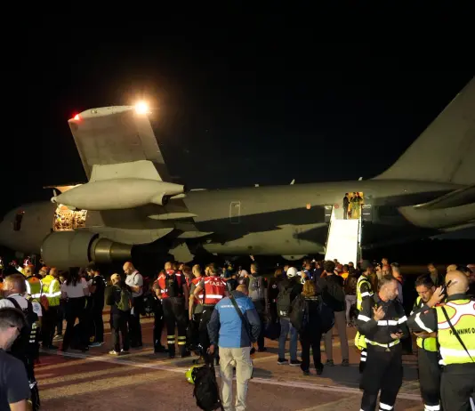 Sisma in Venezuela, atterrato il primo volo dell’Aeronautica Militare con le squadre di soccorso italiane / Video
