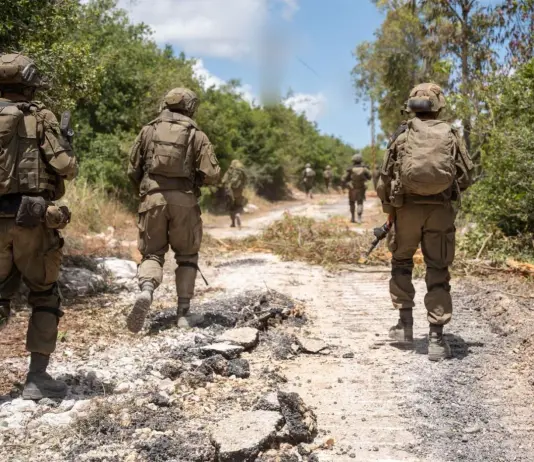 Libano, raid Israele a sud di Beirut: morti e feriti. Trump: “Attacco non doveva verificarsi”, Teheran: “Usa non rispettano impegni, accordo a rischio”