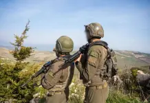 Libano, l’IDF emana nuovi avvisi di evacuazione nel Sud. Attacchi da Hezbollah, ucciso un soldato