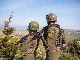 Libano, l’IDF emana nuovi avvisi di evacuazione nel Sud. Attacchi da Hezbollah, ucciso un soldato