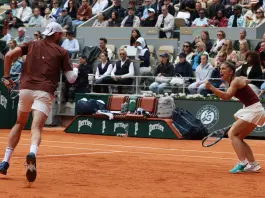Roland Garros, Errani/Vavassori in finale nel doppio misto. In campo Cobolli, stasera Berrettini-Arnaldi