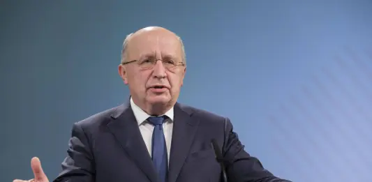 Il commissario Ue Kubilius “Avanti con il mercato unico della difesa “