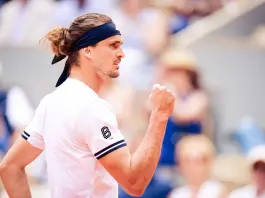 Roland Garros, Zverev batte in scioltezza Jodar e vola in semifinale. Bolelli/Vavassori avanti in doppio