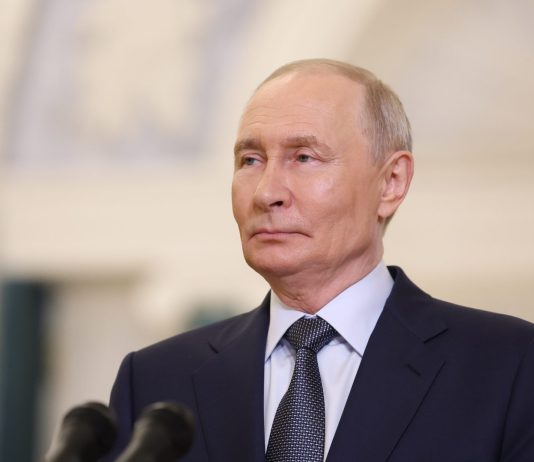 Russia, Putin “Le elite europee stanno provocando il caos”