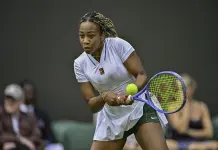 Wimbledon, Paolini e Grant avanzano al secondo turno. Eliminato Arnaldi