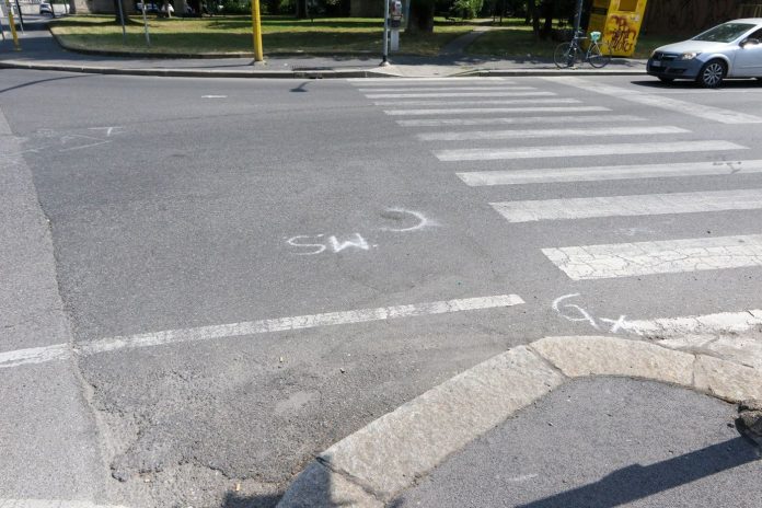 Milano, ragazzo di 16 anni gravemente ferito in un incidente stradale con un autobus