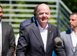 Infantino alla vigilia dei Mondiali “Non c’è una favorita, felice per l’Iran”