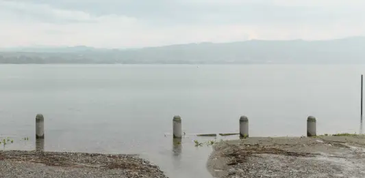 Elicottero precipita nel Lago Maggiore, un morto e tre feriti