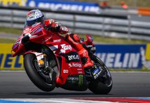 Marc Marquez trionfa a Brno davanti a Ogura, terzo Bagnaia