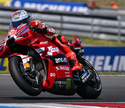 Marc Marquez trionfa a Brno davanti a Ogura, terzo Bagnaia