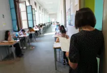 Maturità, prima prova scritta per oltre 527mila studenti. Tra le tracce Calabresi, Pavese e Brancati