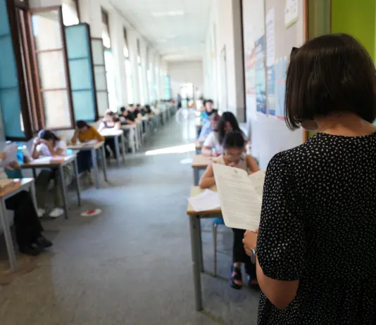 Maturità, al via la prima prova scritta per oltre 527mila studenti. Tra le tracce Calabresi, Pavese e Brancati