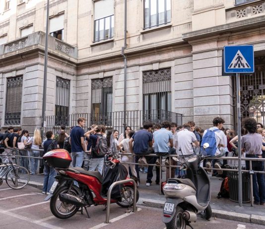 Maturità, al via la prima prova scritta per oltre 527mila studenti. Tra le tracce Calabresi, Pavese e Brancati