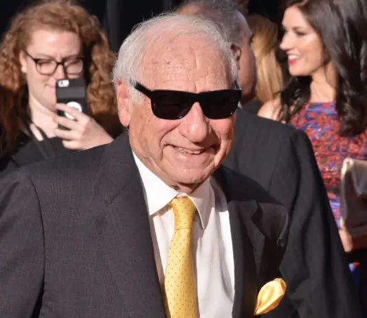 Mel Brooks, compie 100 anni il genio della risata