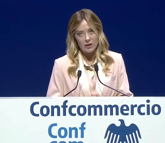 Meloni “L’Italia non è la repubblica delle banane, qui le regole si rispettano”
