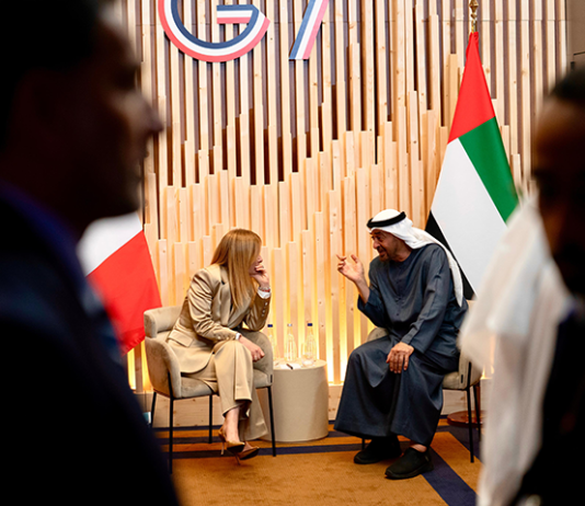 Bilaterale tra Meloni e il presidente degli Emirati Arabi Uniti, focus sulla libertà di navigazione a Hormuz