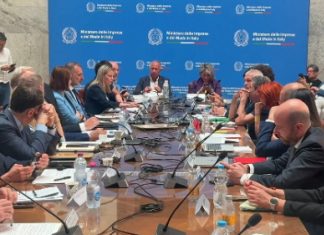 Electrolux, al via il confronto al Mimit. Urso “Ora nuova proposta sostenibile e condivisa”