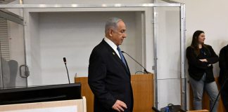 Israele, Netanyahu conclude la deposizione al processo per corruzione dopo 98 udienze
