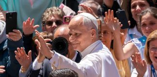 Papa Leone “Il calcio e i Mondiali ci ricordano che la vita non è una gara per mettersi in mostra da soli”