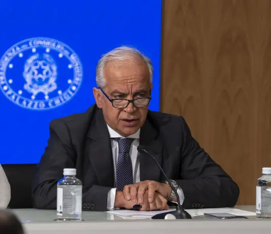 Da Cdm l’ok a due decreti legislativi sull’IA, Piantedosi “Aiuterà, ma nessun Grande Fratello generalizzato”