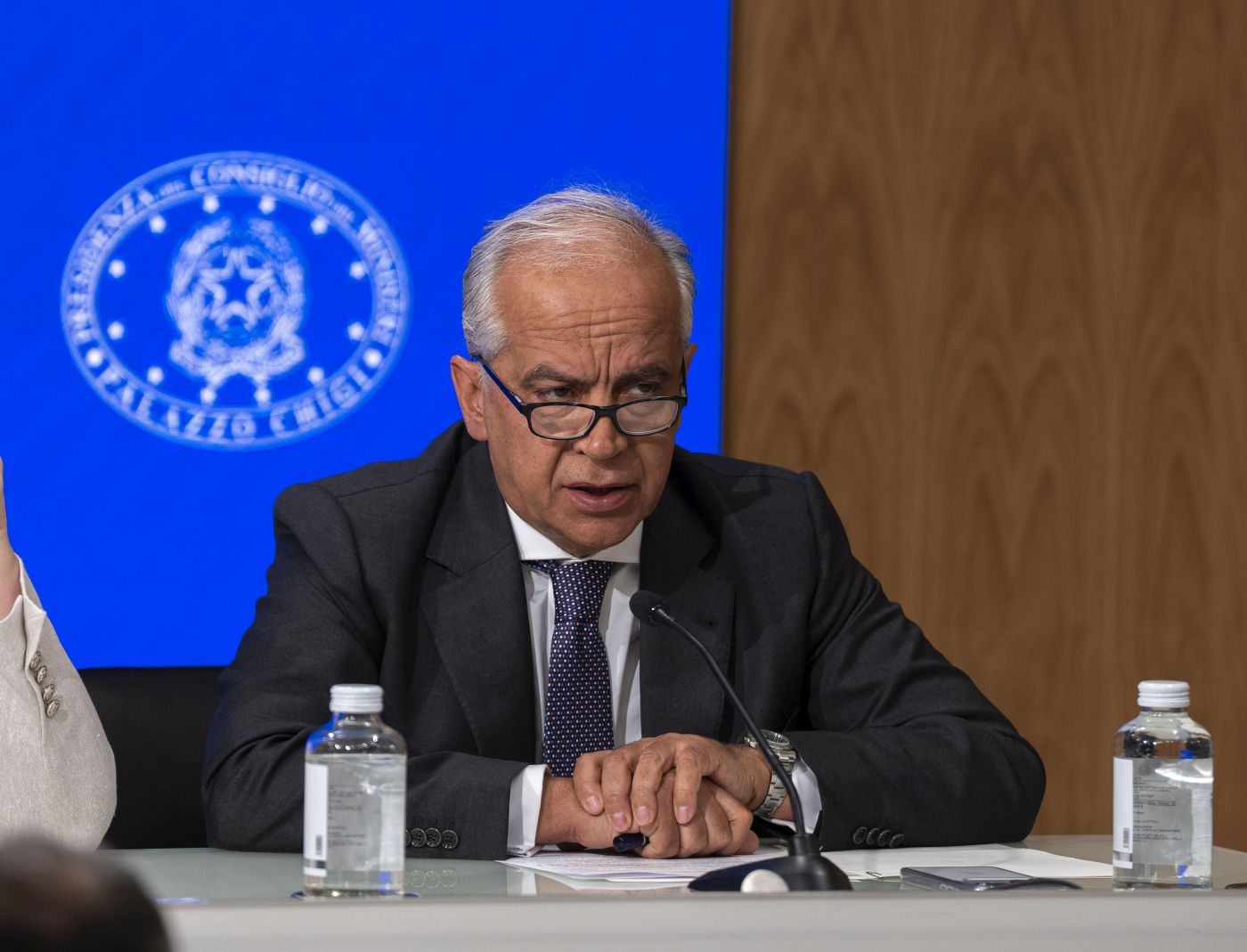 Da Cdm l’ok a due decreti legislativi sull’IA, Piantedosi “Aiuterà, ma nessun Grande Fratello generalizzato”