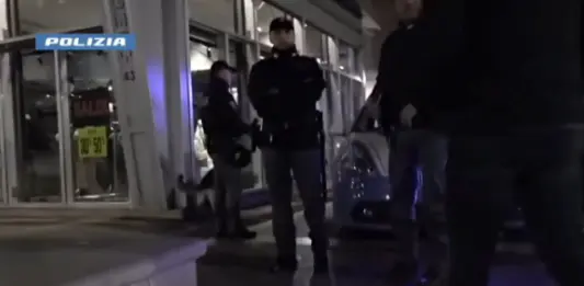 Maxi operazione della Polizia in 26 città: 70 arresti, 264 denunce e 19 armi sequestrate / Video
